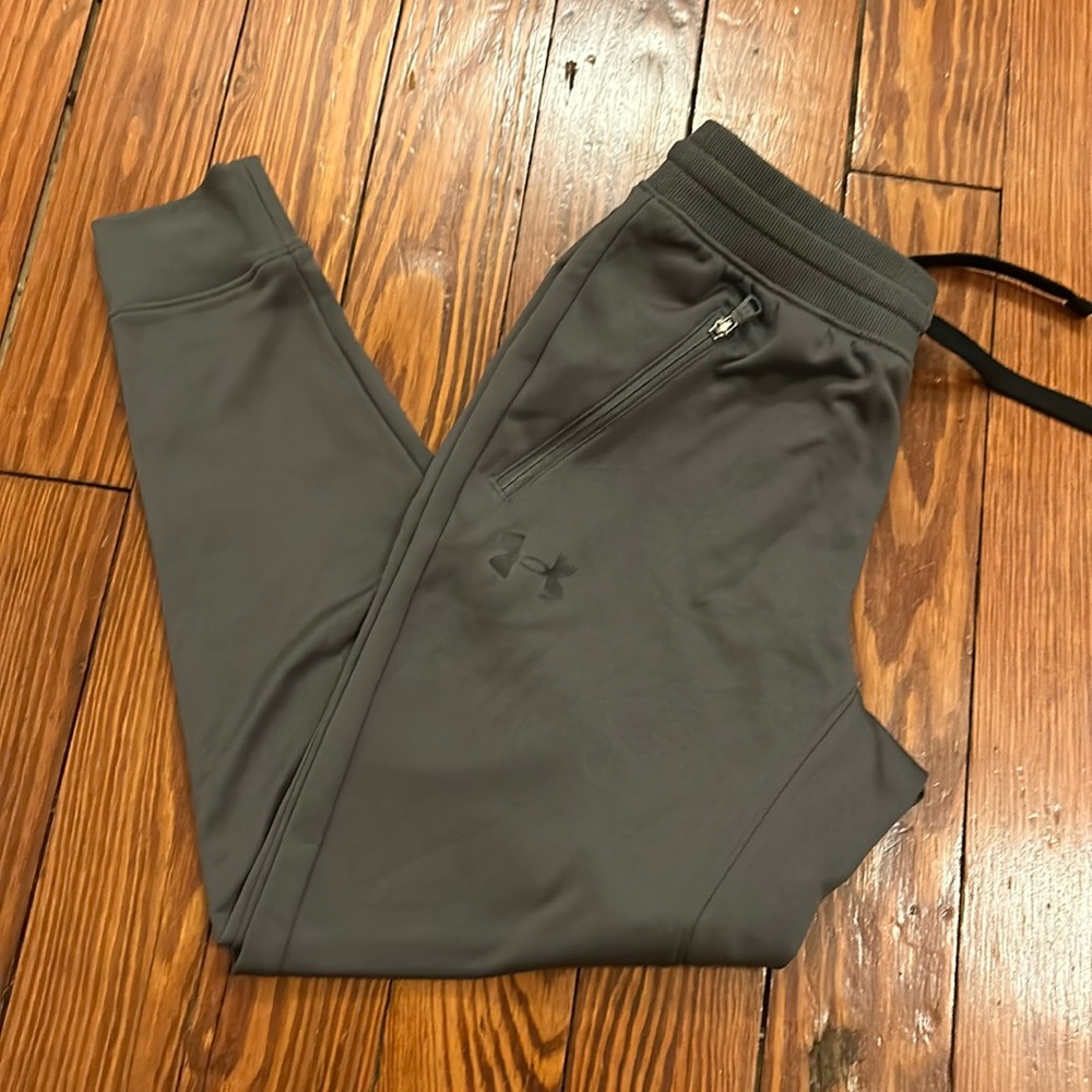 Under Armour Joggers - Youth Small / Gray
